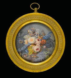 Flores mistas em um vaso de terracota, um spray de Lilás e dois pássaros (um sentado em um ninho) em uma laje de mármore (guache em marfim)